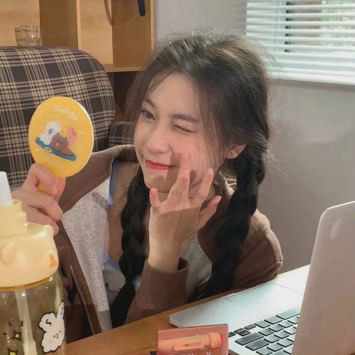 女头丨烂大街的明明是腐朽的新鲜感