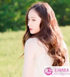 长发女生发型怎么打理好看你离女神只差一个天仙卷