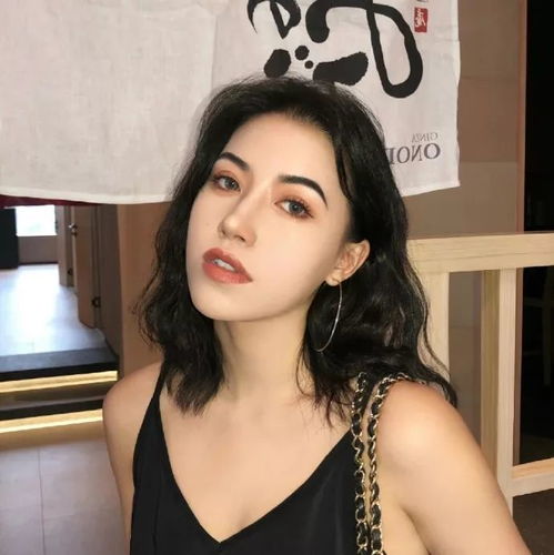 女生霸气头像不露头吊带