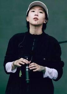 那位专在老外身上纹中文的纹身师,终于被抓了