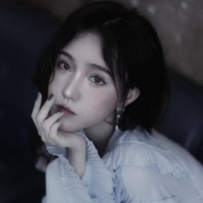 短发女生头像侧脸图片韩系短发冷酷头像大全