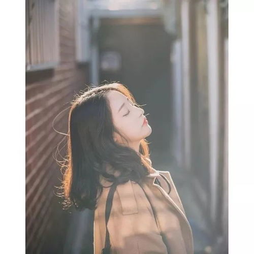女生头像留不住的长发就剪掉吧