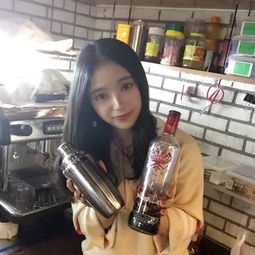 适合20岁女生微信头像带走