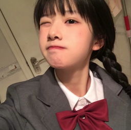 人总是太过执着于第一眼看中的东西小清新气质阳光佛系女生头像