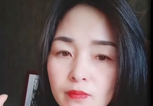 网红宏楠钓鱼时触电身亡,母亲发文称自己很痛心,都不敢看手机