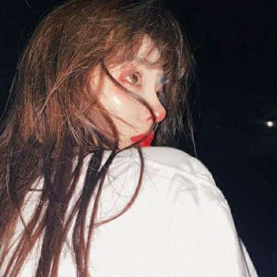 2021最伤感的句子,写给伤心的人奈何人是剧中人
