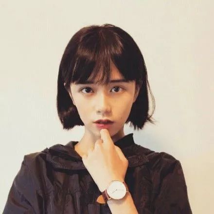 女生标准身高你达标了吗长发还是短发,根据身高来选