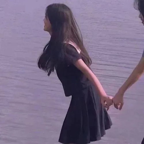 真人闺蜜头像且听风吟,静待花开
