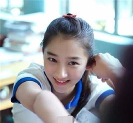 女星校服比美,赵丽颖可爱,谭松韵清纯甜美,最后这位最美