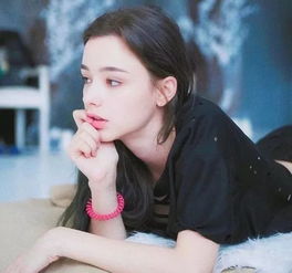 南韩神颜吹得美出天际,没想到侧脸却输给新晋美少女