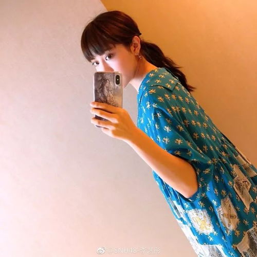 追多了创造101火箭少女队snh48年度总决选中报冠军李艺彤荣登热搜,颜值人气实力同样值得pick