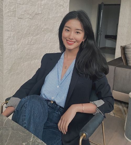 优雅又高级,氛围系美人杨采钰的法式风情穿搭,可真是太美了