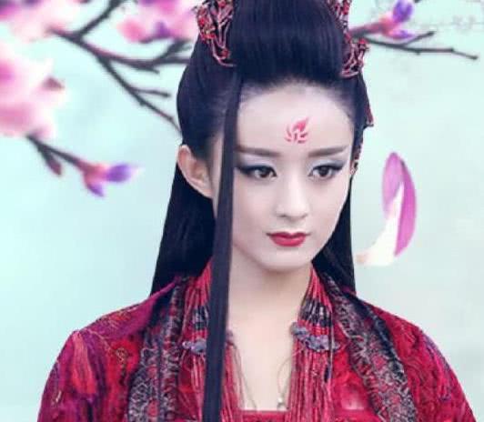 一个演员的可塑性有多强,看看他俩,换个角色就不认识了