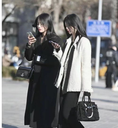 被上海女生惊艳了满大街都在穿黑白灰,却意外时髦高级