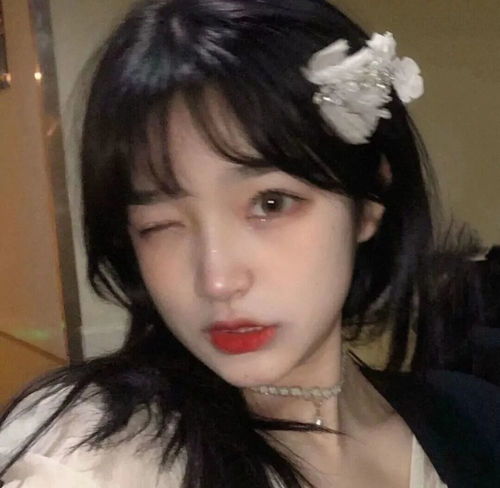 绝美女头做一个素净的人