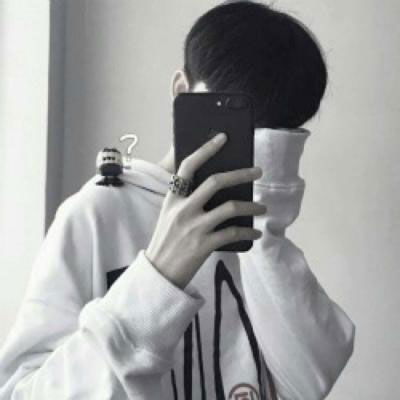 手机挡脸帅哥图片头像男生手机控挡脸帅气