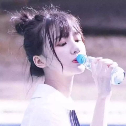 女生暗恋你,会有这三种疯狂暗示,看不懂活该单身