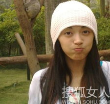 女星肌肤似少女妆后速老10岁