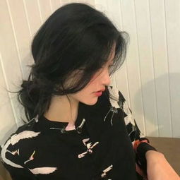 qq头像女生姐妹头像一对两张我不放心把你交给任何人