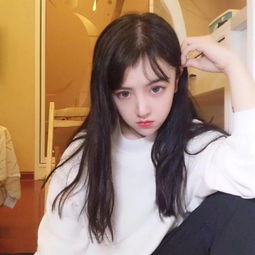 女生头像择一人深爱,等一人终老