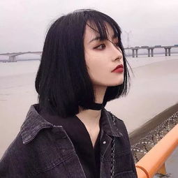 短发女生个性头像