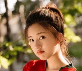 李婷婷24岁我信,赵露思21岁我也信,而她才17岁我不信