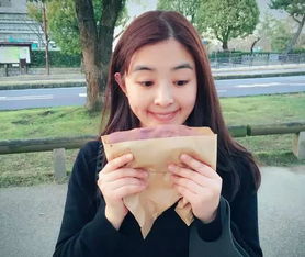 女星只晒不吃看不过瘾不如来看看这些星二代的狂野吃相
