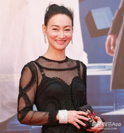 她是至今未婚的56岁打星,曾自杀未遂,3岁乞讨12岁夜总会领舞
