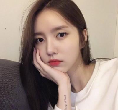 抖音最火的情感句子,句句催泪,痛到无法呼吸