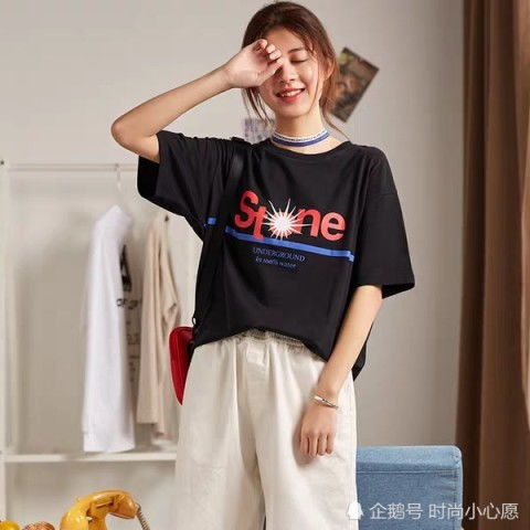 微胖女生不要再穿外套了,显胖,这几款短袖超遮肉显瘦