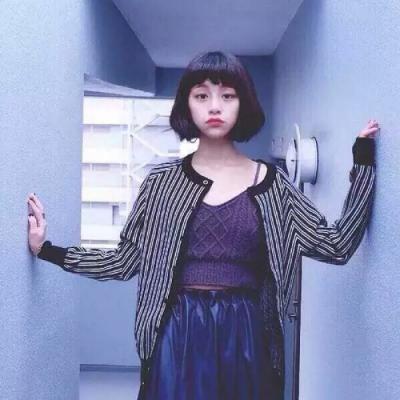 2018好看的短发女生头像图片日久不一定生情但必定见人心