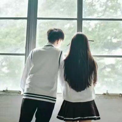 山东某大学情侣画室大战1分52秒视频流出,女生颜值漂亮身材好