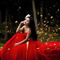 自然美女穿红衣服头像微信头像图片大全