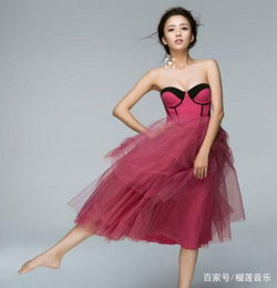 佟丽娅母亲节晒与儿子的合照并配文你少气你妈,我少气我妈
