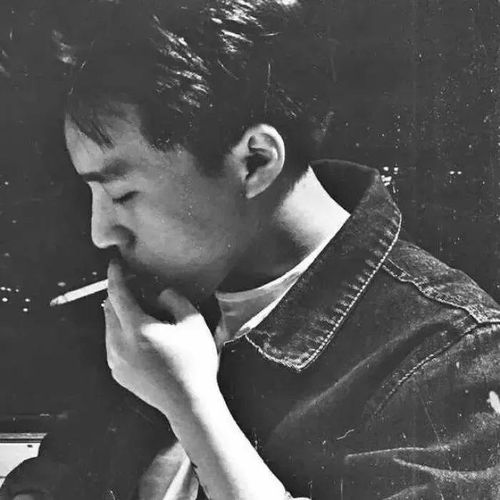黑白男女头像最好的缘分,是不早不晚就是你