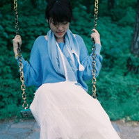 唯美意境女生头像把爱埋葬在冬天