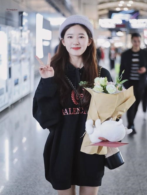初恋女孩赵露思的穿搭技巧,甜美可爱元气十足,比着穿美成仙