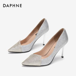 daphne达芙妮2019春新款性感气质女生闪耀侧v超细高跟鞋单鞋女
