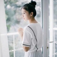 女铅笔画短发微信头像图片大全