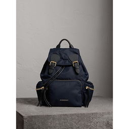 burberry博柏利经典格子图案包包自然散发出成熟理性的韵味