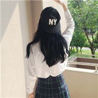 背影女生头像清新淡雅