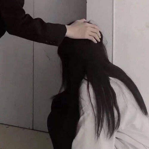 谁知道这张图片的另一半是不是情头