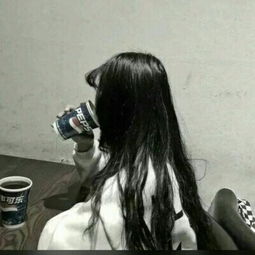 好看清纯女生头像背影侧脸,人生不在于拿有一手好牌