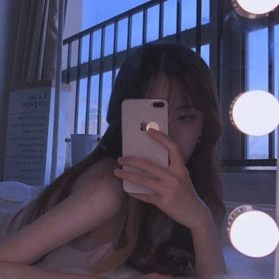 超级温柔女生头像你总会遇到那束光或早或晚.