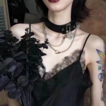 2020网易云热评文案你愿意做我女朋友吗