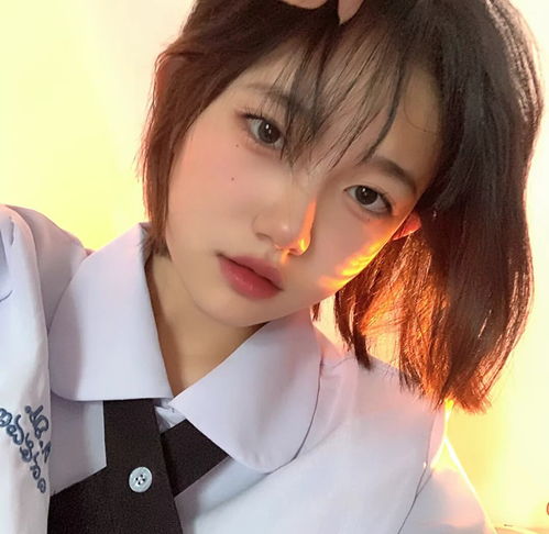真人女生头像星河依然滚烫,我寻找到了我的太阳