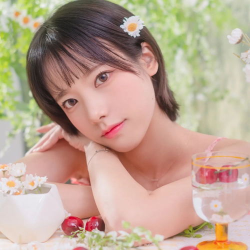 韩国清纯系美女cos美图赏肌肤白皙的小野猫