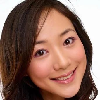 情伤时有发生,三十岁前情难定的面相特征