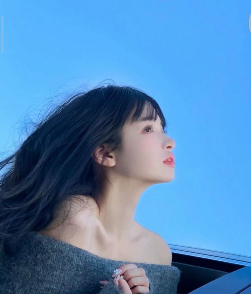 真人女生头像那满天星河中,有我们爱情的光