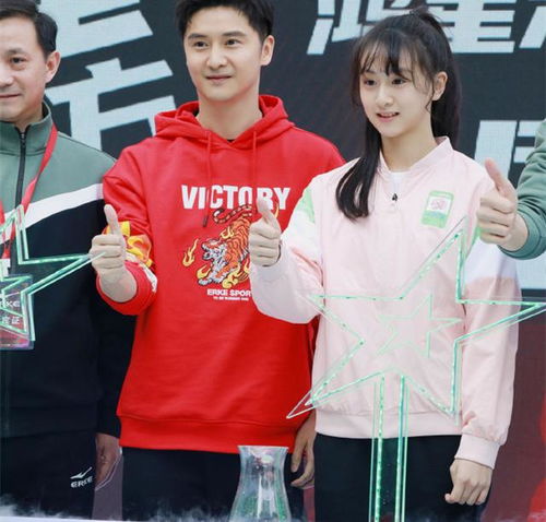 同样带女儿赚钱,李湘带王诗龄被人嘲讽,田亮带森碟被人称赞